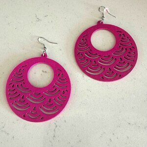 Pink Round Cutout Dangle Earrings